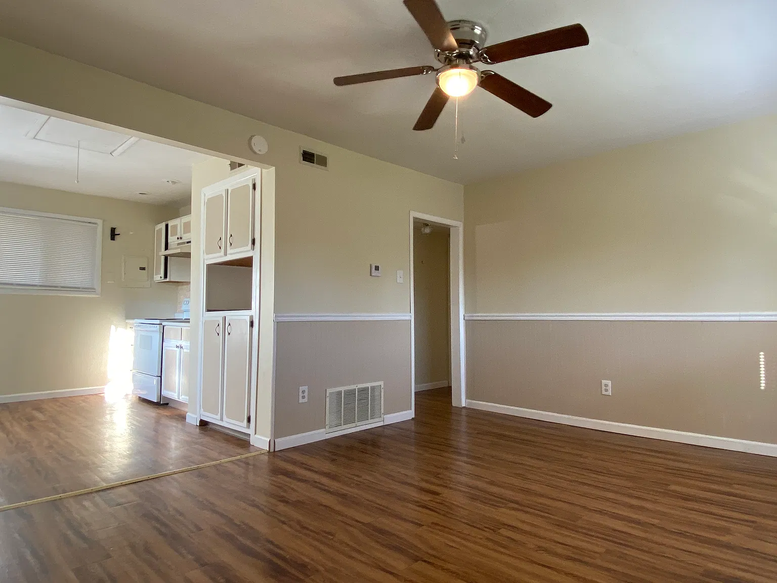 2 bed, 650 sqft, $1,095 — Photo 2