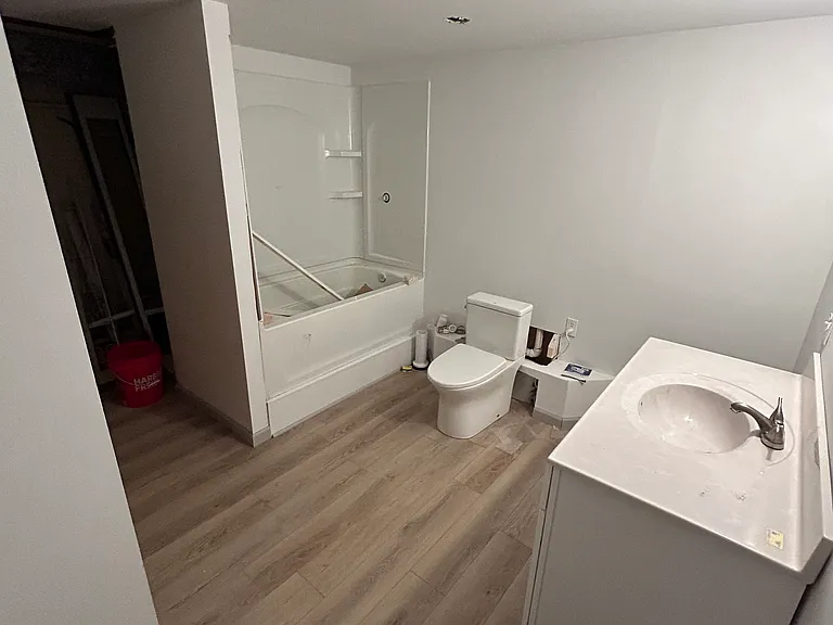 1215 Heath Ave #1 — Photo 10