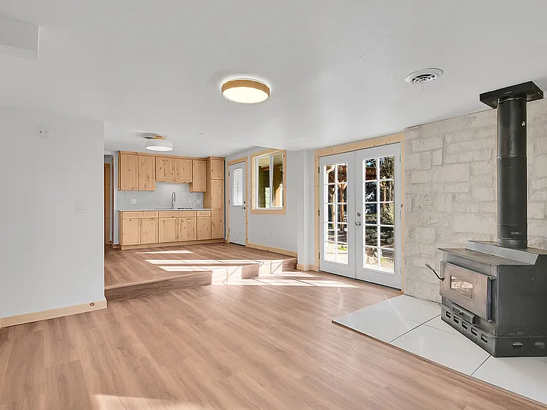 30152 Hilltop Dr — Photo 9