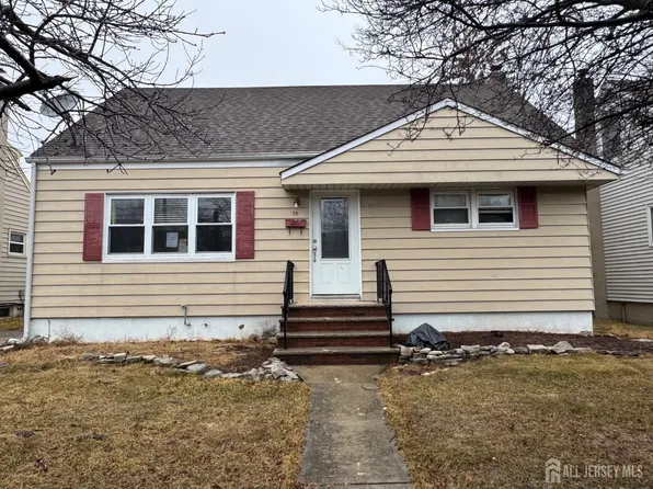 38 Lincoln Ave, Colonia, NJ 07067