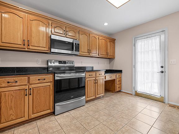 5th image of 8635 River Cove Dr