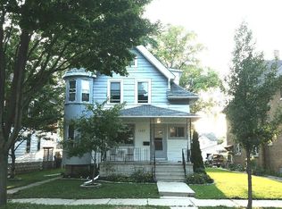 1523 S 72nd St, West Allis, WI 53214