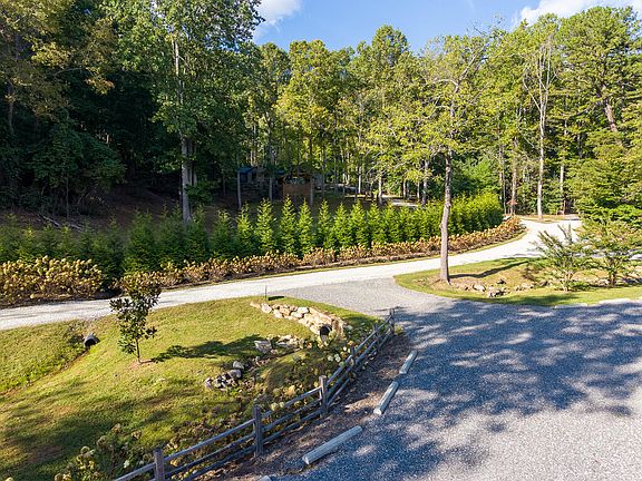 5th image of 4017 Canada Rd
