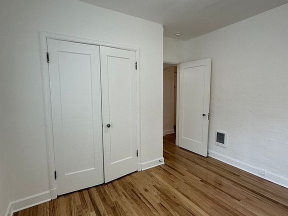 5th image of 2623 SE Ankeny St APT 102
