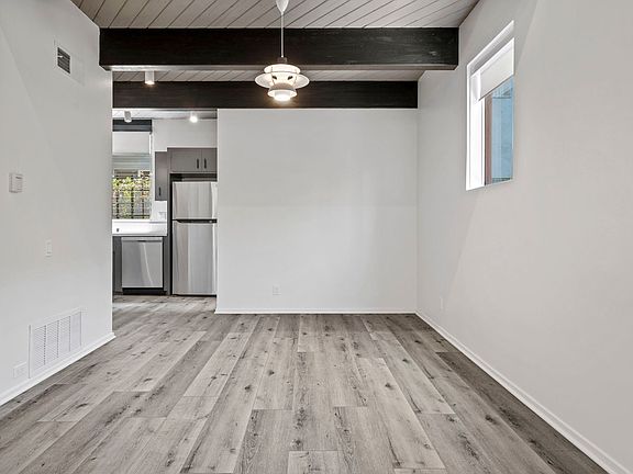4th image of 3749 Dunn Dr APT 3