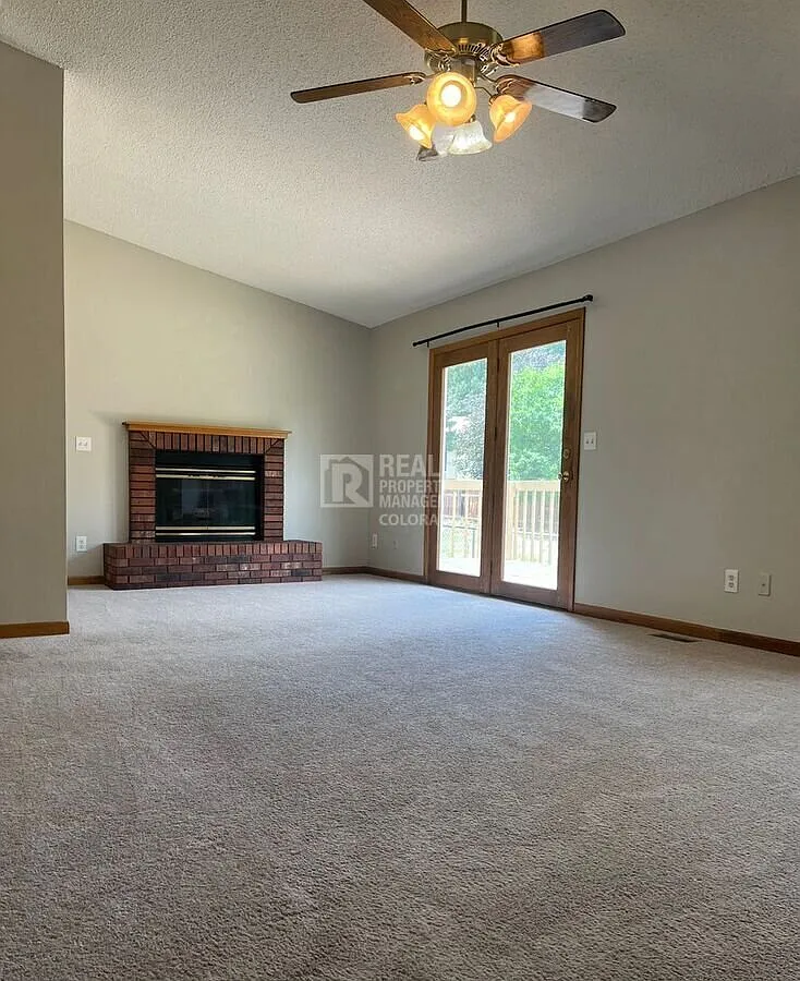 Newly Updated Ranch-Style Home on a Quiet Cul-de-Sac Available Now! — Photo 2