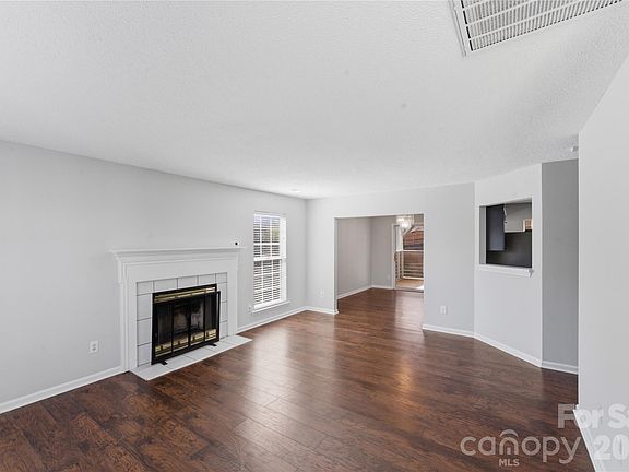 5th image of 8608 Moody Rd