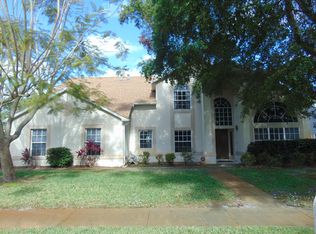 2670 S Lowell Cir, Melbourne, FL 32935