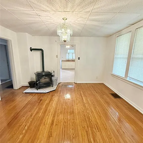 307 N Clinton St — Photo 5