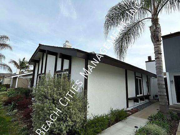 3rd image of 7037 Mariner Way