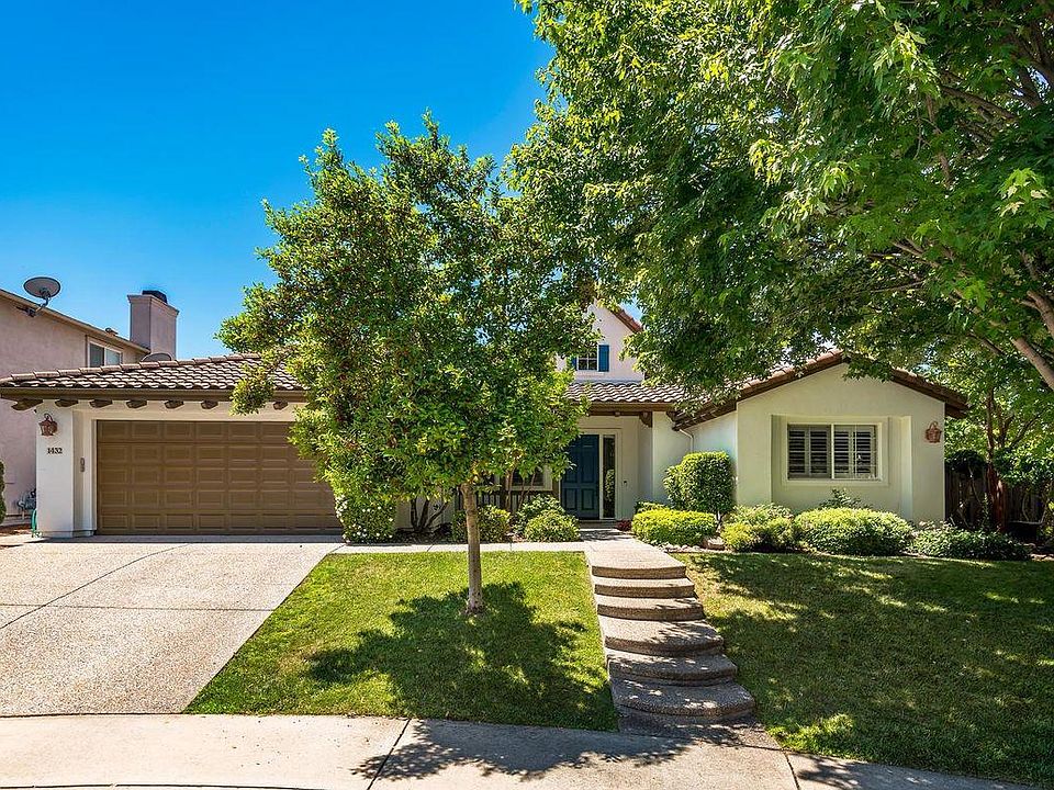 1st image of 1432 Grey Owl Cir