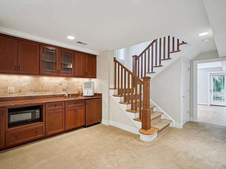 1530 Forest Villa Ln — Photo 18