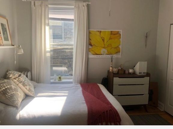 3rd image of 1215 W Waveland Ave #3