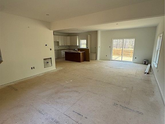 2nd image of 2646 Sandy Hook Rd