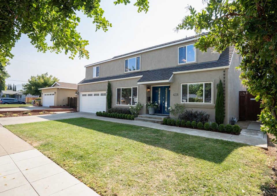 1st image of 4271 Bloomfield Dr