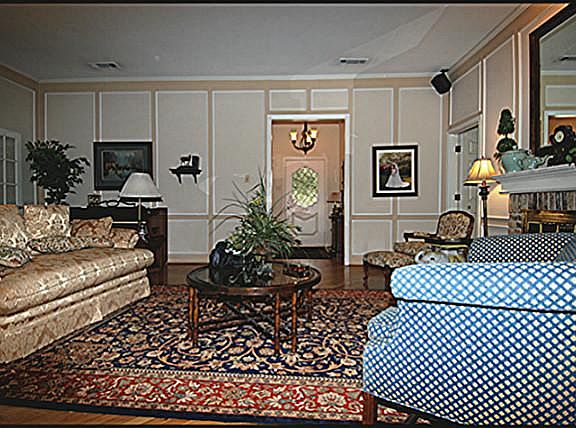 4th image of 236 Meadowlark Dr