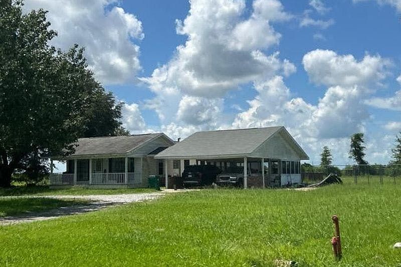 2nd image of 133 Vidrine Ln