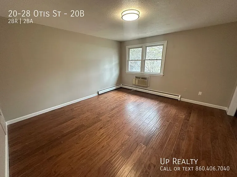 20-28 Otis St #20B — Photo 11