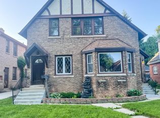 4128 W McKinley Ct, Milwaukee, WI 53208