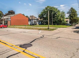 323 Broad St, Lake Geneva, WI 53147