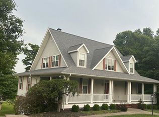 15 Birchwood Cir, Huntington, WV 25705