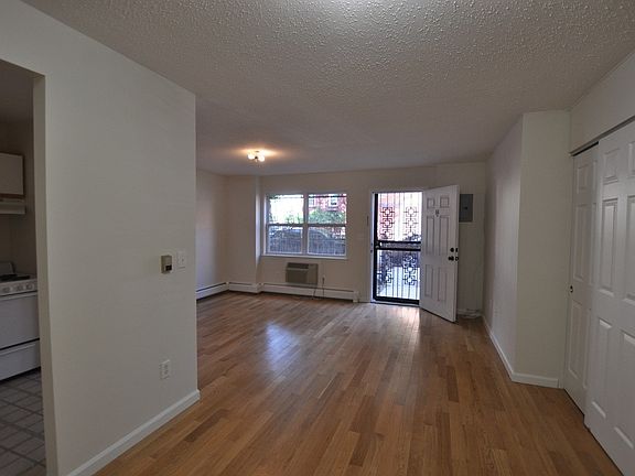 4th image of 64 Underhill Ave #1RKA