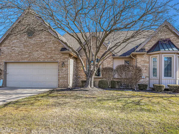 54636 Cambridge Dr, Shelby Township, MI 48315