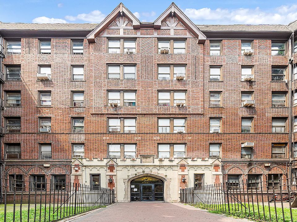 1st image of 446 Kingston Ave APT D3