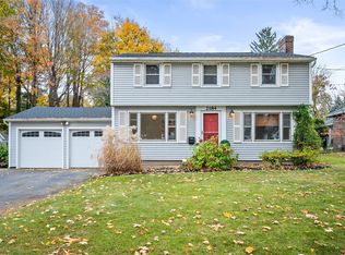 2184 Five Mile Line Rd, Penfield, NY 14526