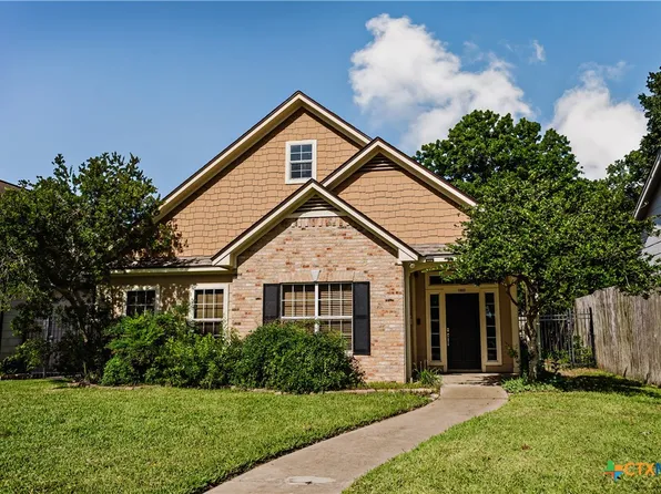 1802 N Vine St, Victoria, TX 77901