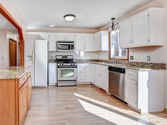 4th image of 14493 Jonquil St NW