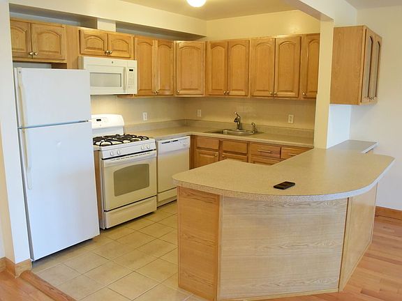 4th image of 3443 Francis Lewis Blvd APT 4D