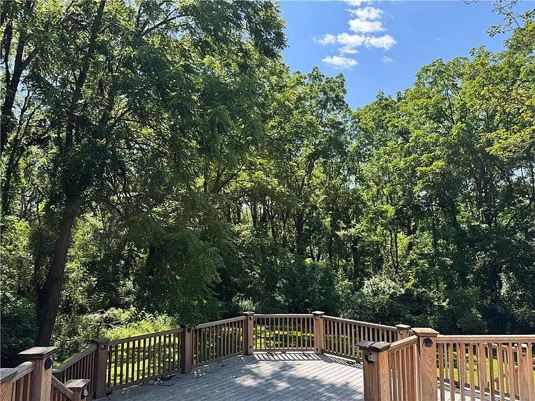 6 Merrycreek Xing — Photo 10