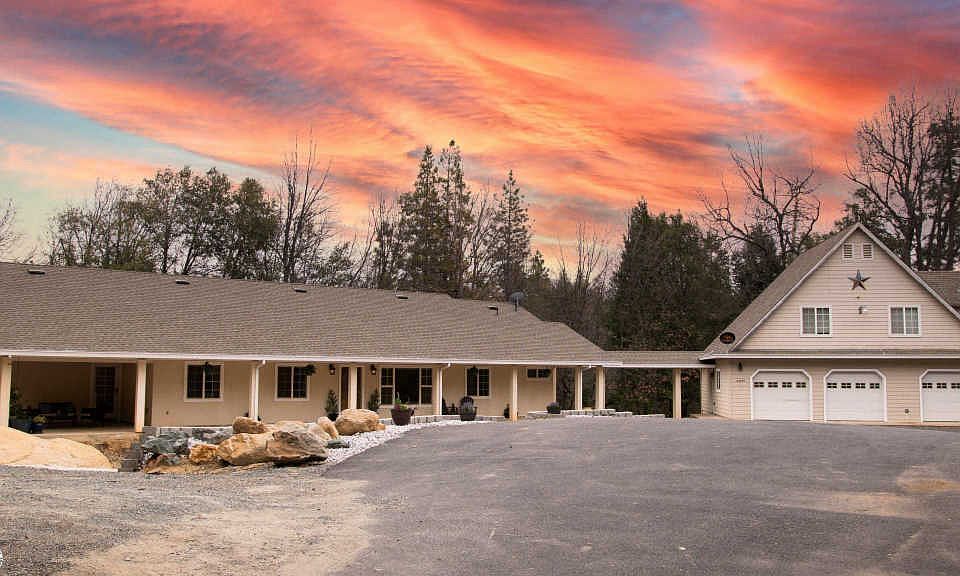 1st image of 23255 Pinewood Ln