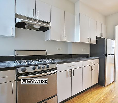 3rd image of 217 E 88th St APT 16