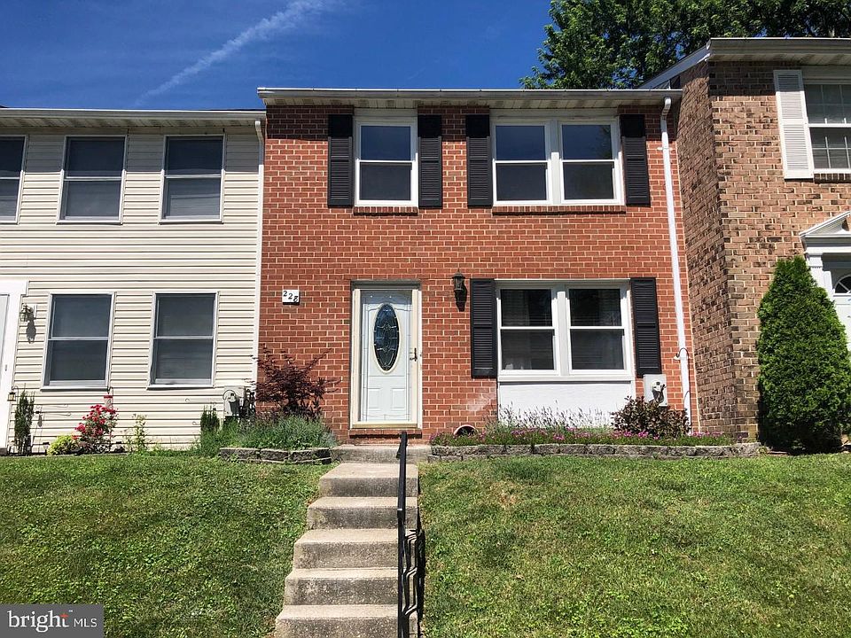 1st image of 228 Drexel Dr