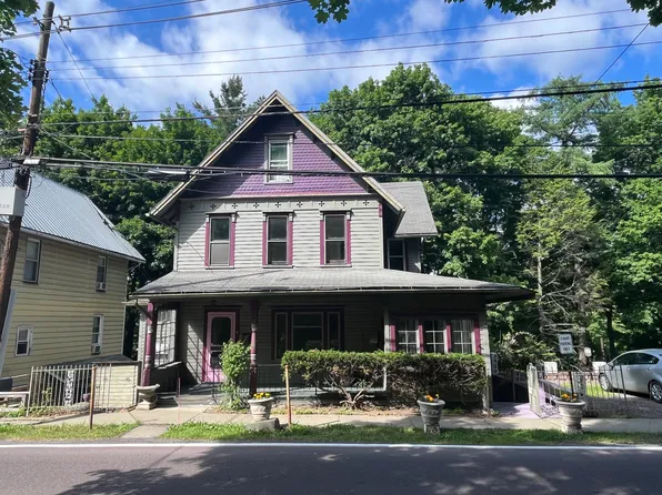 80 Main St, Dallas, PA 18612