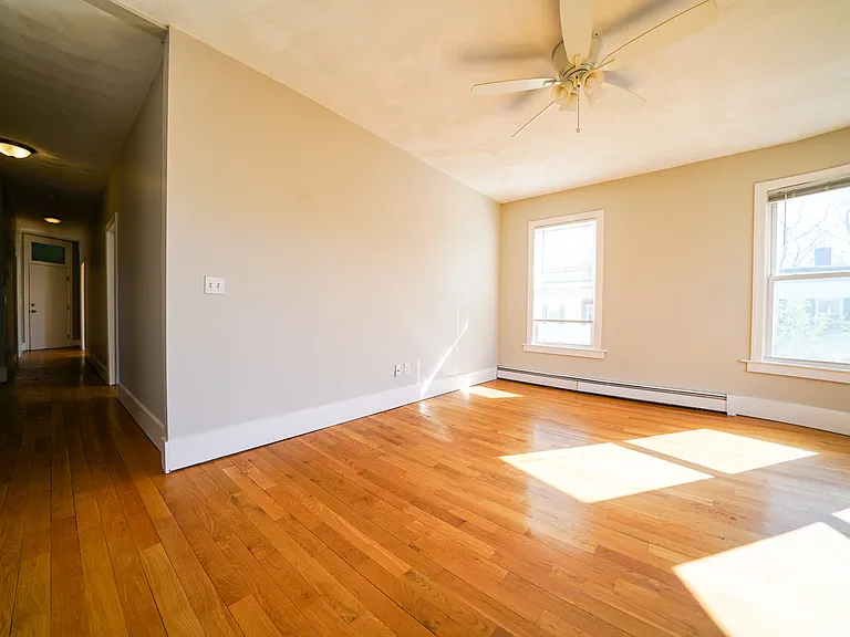 33 Portsmouth St #3 — Photo 4
