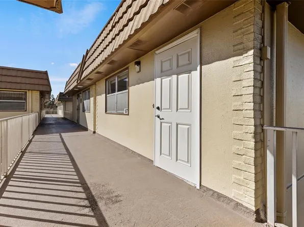 187 Saxony Ter #D, Delray Beach, FL 33446