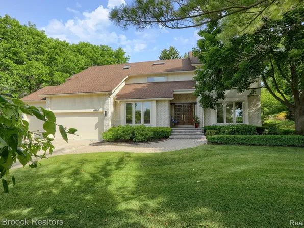 4530 Walden Dr, Bloomfield Hills, MI 48301