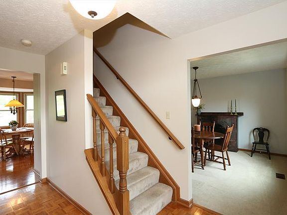 3rd image of 7940 Stonebarn Dr