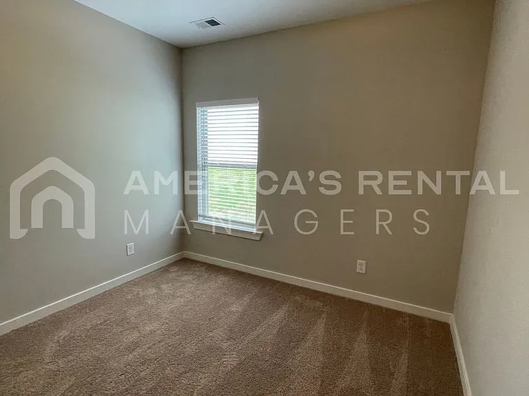 10316 Middleton Rd — Photo 24