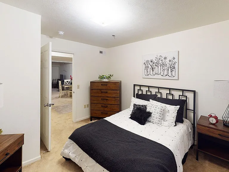 Tracy Creek Apartment Homes — Photo 7