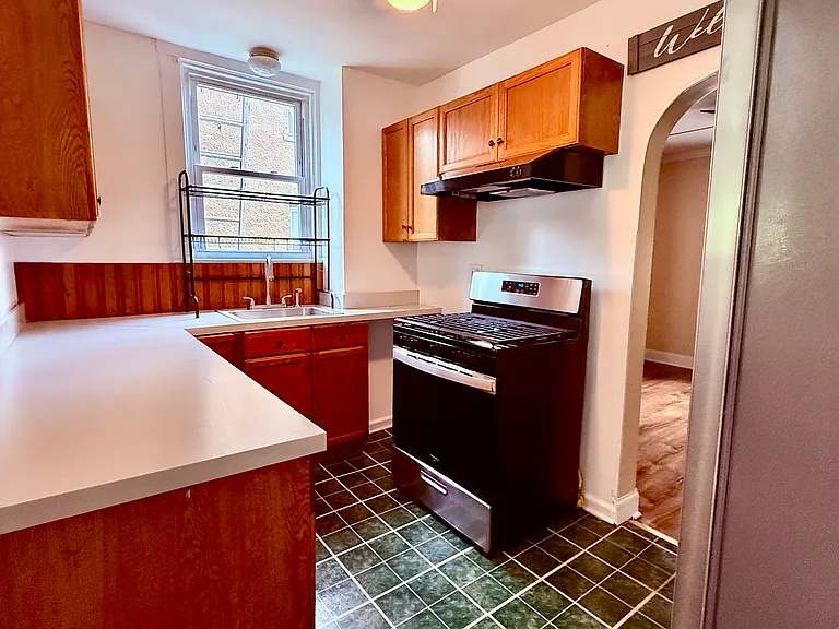 28 Shady Ln — Photo 8