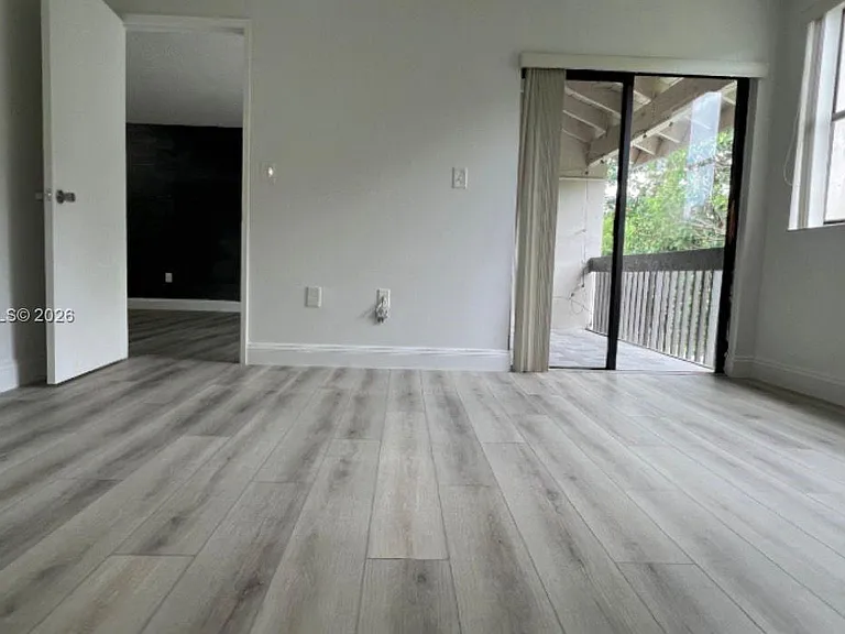 8885 Fontainebleau Blvd #2 — Photo 7