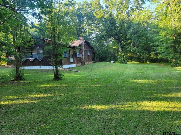 1512 County Road 3314, Omaha, TX 75571