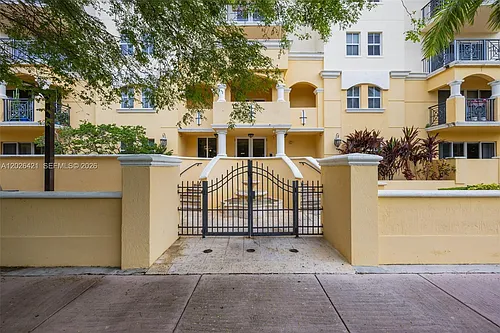 101 Sidonia Ave Photo 1