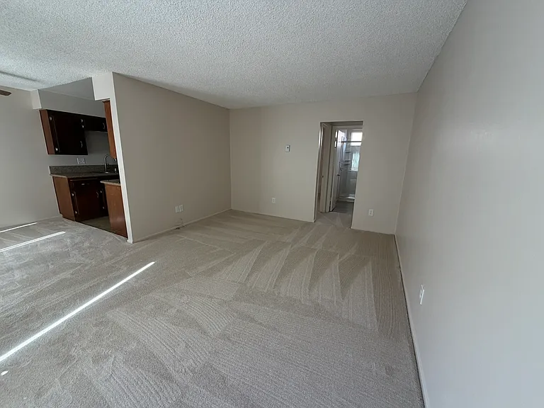 4746 W Point Loma Blvd #3 — Photo 5