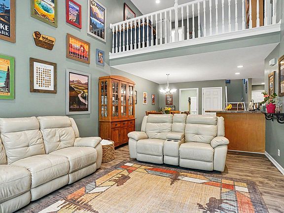 5th image of 17473 Park Place Cir