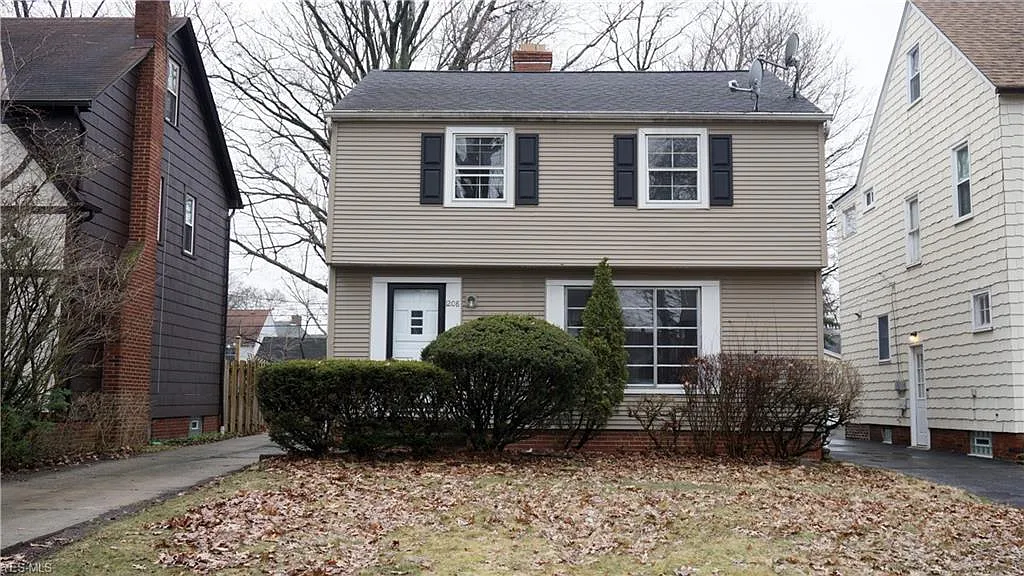 1208 Plainfield Rd photo 1